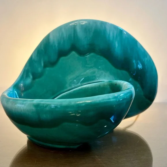 Vintage MCM TV Lamp - Planter, Green Drip Glaze, Shell Design Ambient Light Vibe - Picture 15 of 17